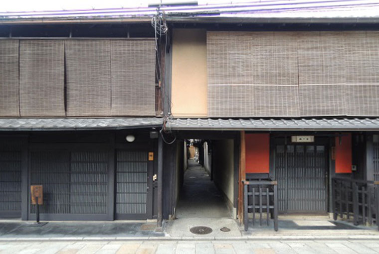 祇園新橋の抜け路地 祇園新橋の抜け路地